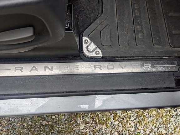 Land Rover Range Rover 13 of 23