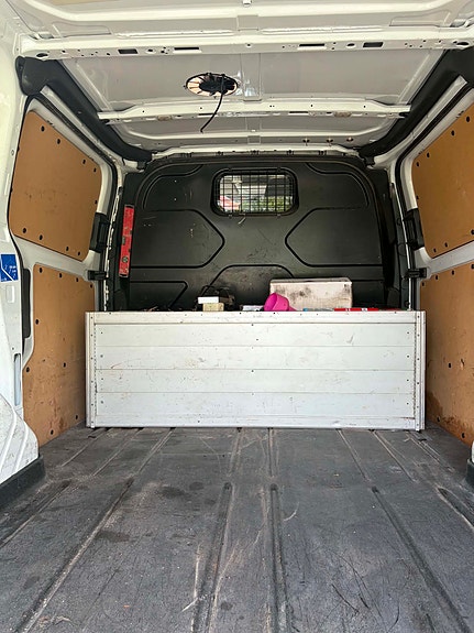 Ford Transit 3 of 5