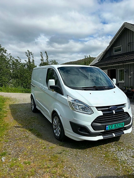 Ford Transit 2 of 5