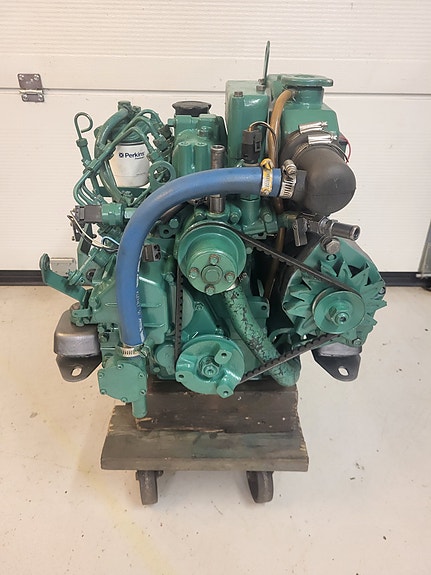 Volvo Penta MD2020 2 of 4