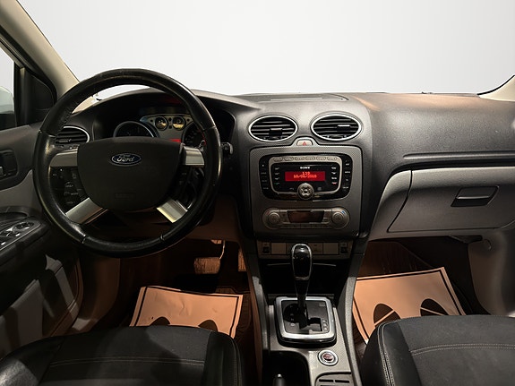 Ford Focus 14 of 21