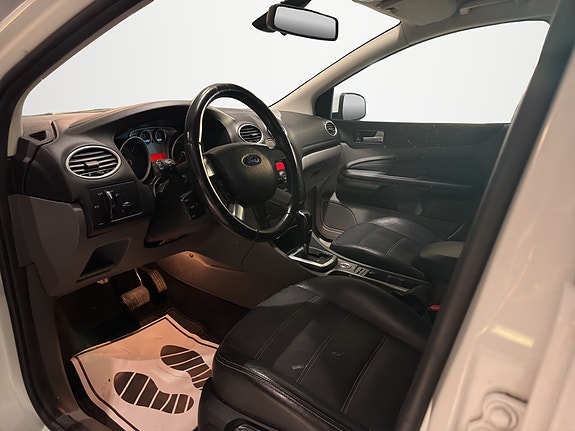 Ford Focus 11 of 21