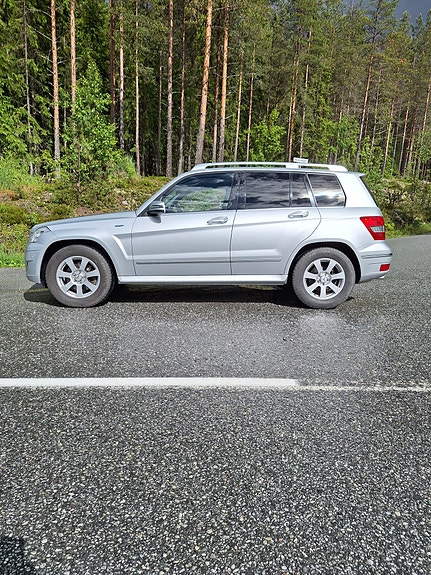Mercedes-Benz Glk220 2010 photo 2