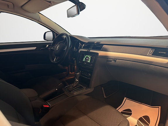 Skoda Superb 19 of 22