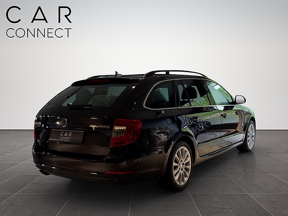 Skoda Superb 12 of 22