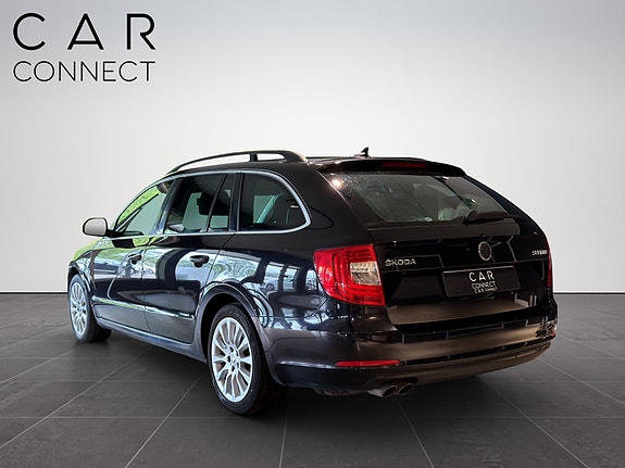 Skoda Superb 9 of 22