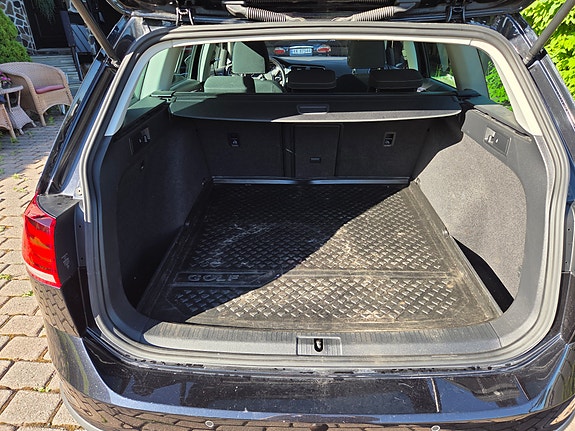 Volkswagen Golf Alltrack 11 of 24