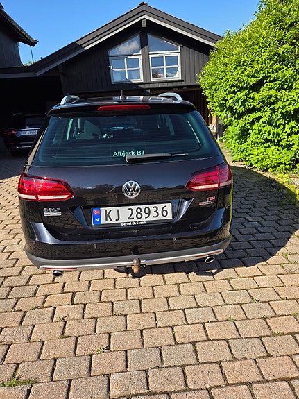 Volkswagen Golf Alltrack 4 of 24