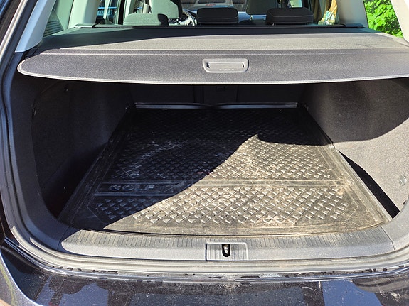 Volkswagen Golf Alltrack 10 of 24