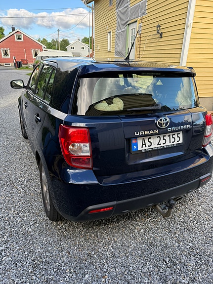 Toyota Urban Cruiser 9 of 17