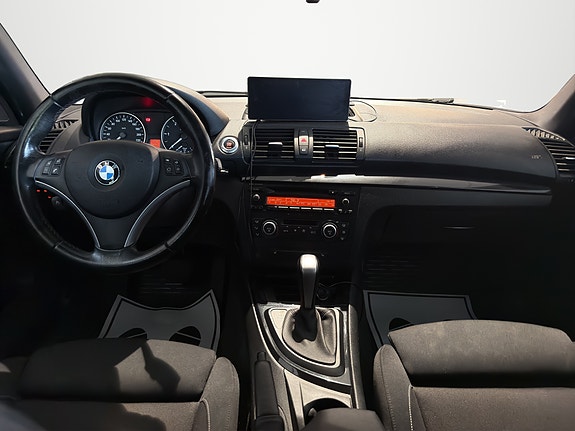 BMW 118d 19 of 30