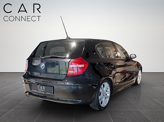 BMW 118d 11 of 30
