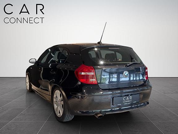 BMW 118d 10 of 30