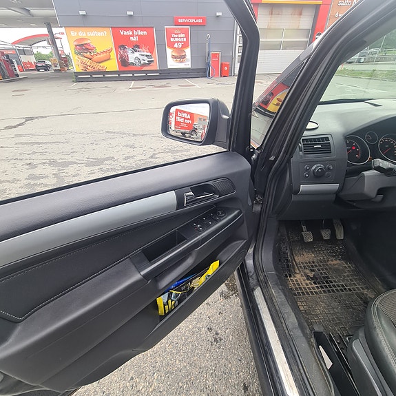 Opel Zafira 10 of 13