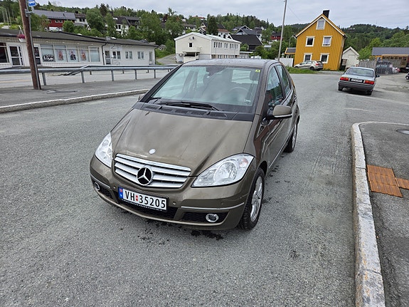 Mercedes-Benz A160