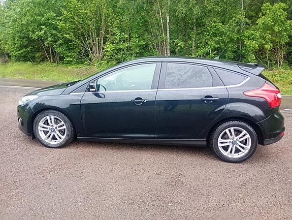 Ford Focus 2 of 5