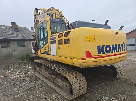 Komatsu PC240LC - 10 4 of 5
