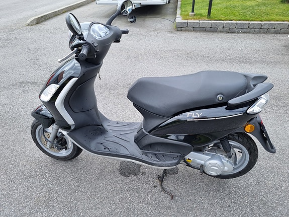 Piaggio Fly 50 3 of 5
