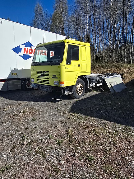 Volvo 3 of 8