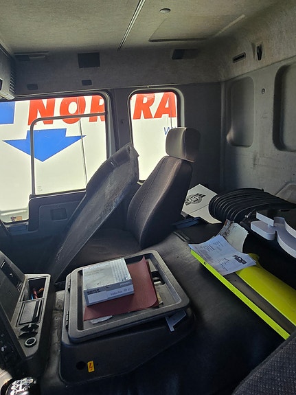 Volvo 7 of 8