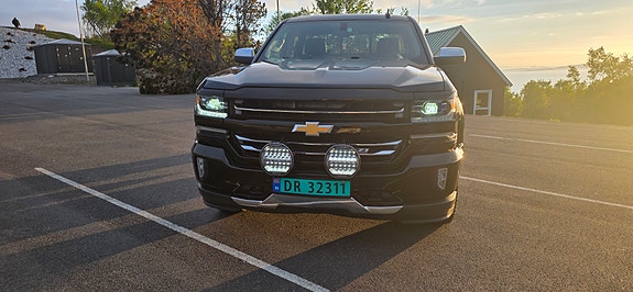 Chevrolet Silverado 5 of 5