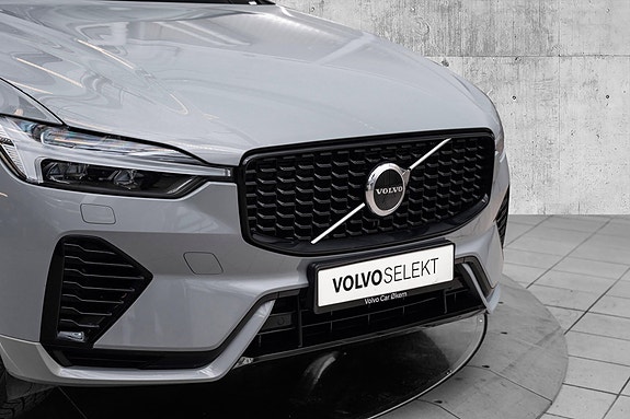 Volvo XC60 3 of 5