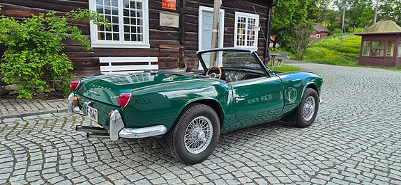 Triumph Spitfire 4 of 5