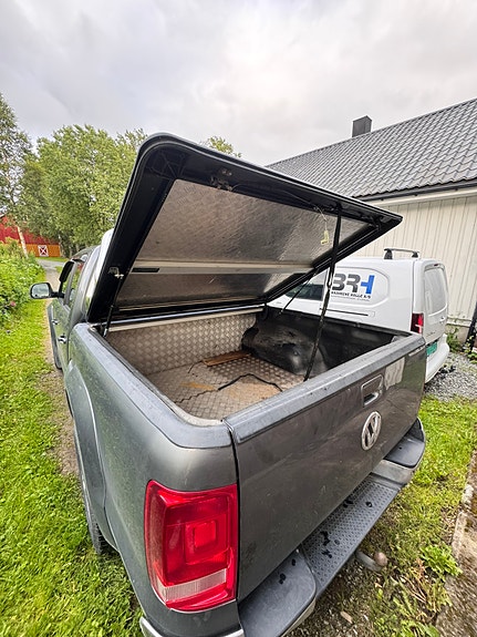 Volkswagen Amarok 5 of 5