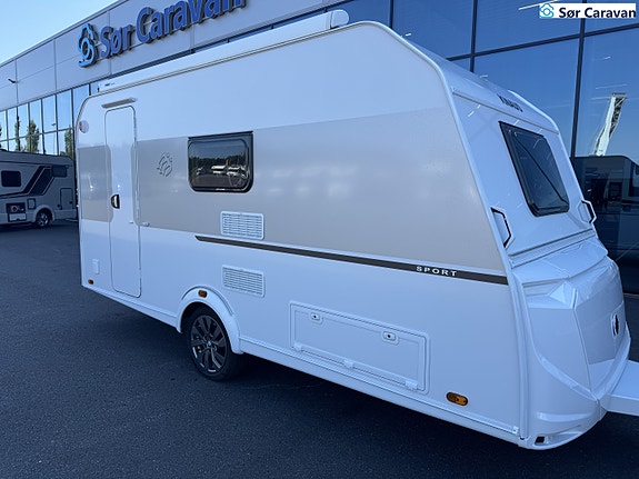 Knaus SPORT 420 QD Fast takmarkise og ekstra lasteluker 2 of 29