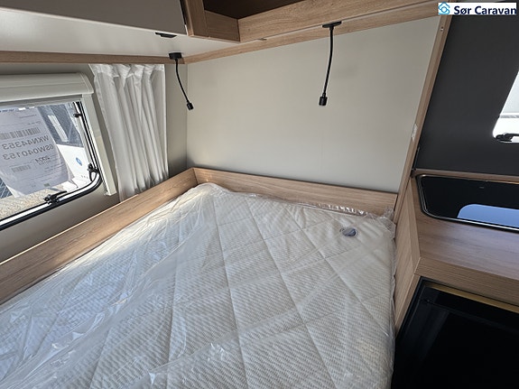 Knaus SPORT 420 QD Fast takmarkise og ekstra lasteluker 22 of 29