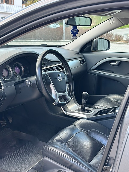 Volvo S80 5 of 5