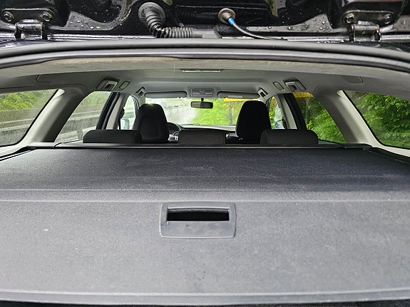Toyota Auris 12 of 24