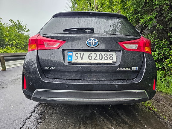 Toyota Auris 13 of 24