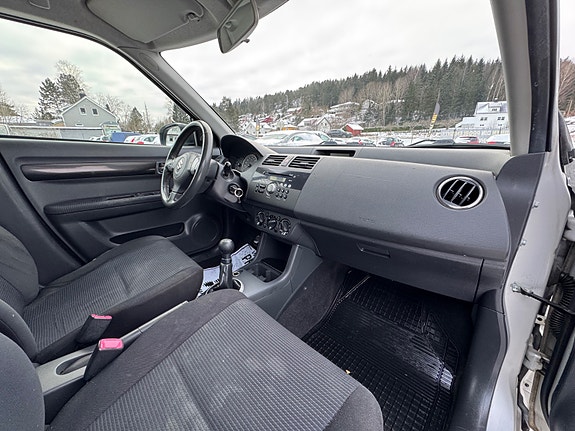 Suzuki Swift 21 of 22