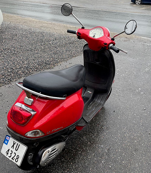 Vespa 50S 4T 2 of 5