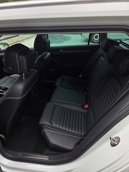Volkswagen Passat 14 of 14