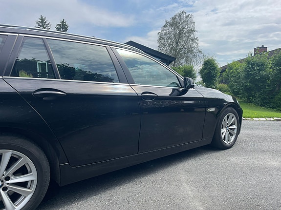 BMW 520d 12 of 28