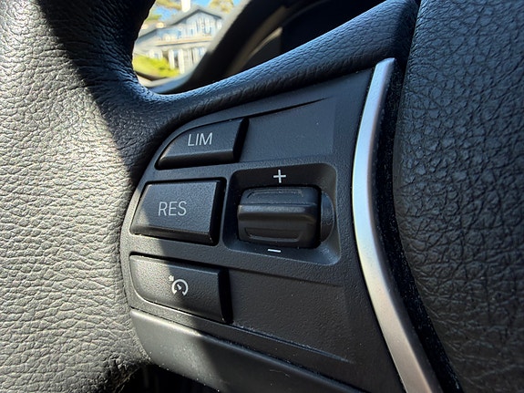 BMW 318i 13 of 20