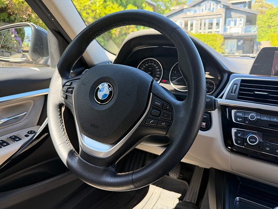 BMW 318i 12 of 20