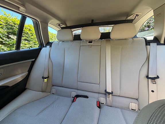 BMW 318i 19 of 20