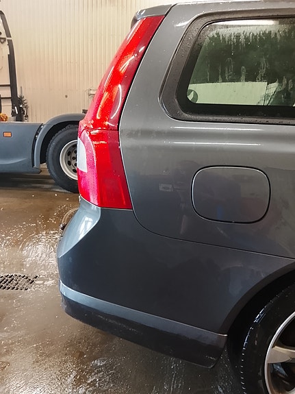Volvo V70 5 of 26