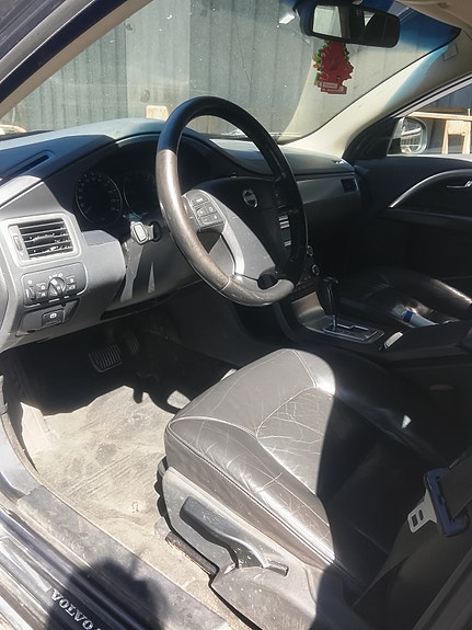 Volvo V70 14 of 26