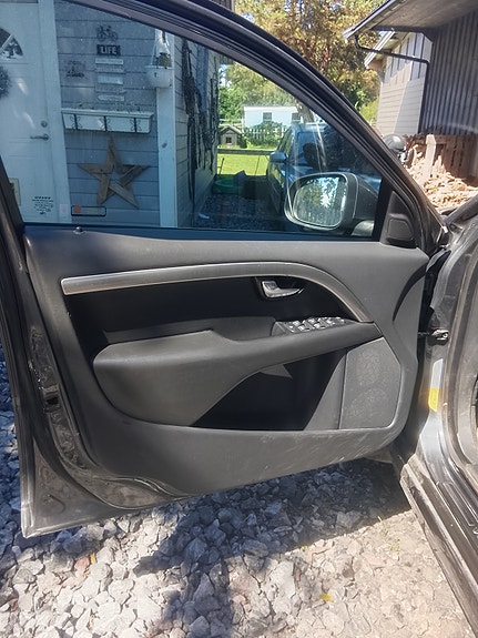 Volvo V70 13 of 26