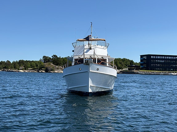 Grand Banks 42 EU 2 of 27