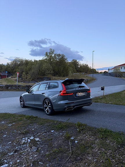 Volvo V60 22 of 24