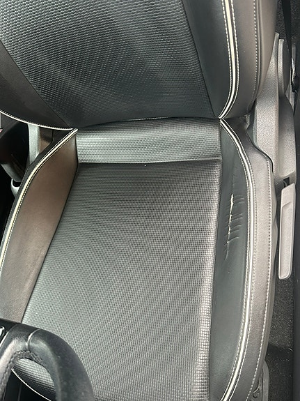 Volkswagen UP! 11 of 11