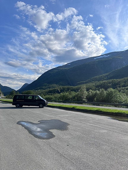 Volkswagen Transporter 2 of 17