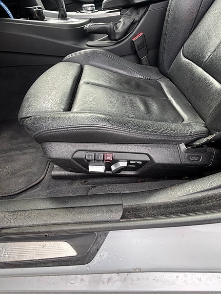 BMW 328i 16 of 27