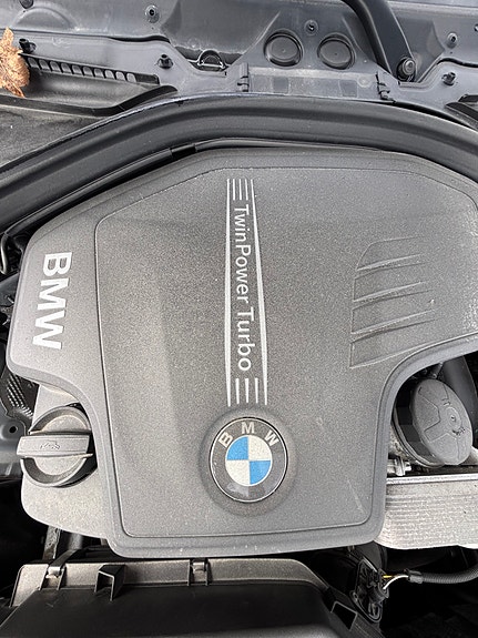 BMW 328i 27 of 27