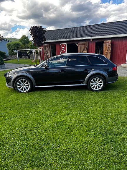Audi A4 allroad 3 of 5